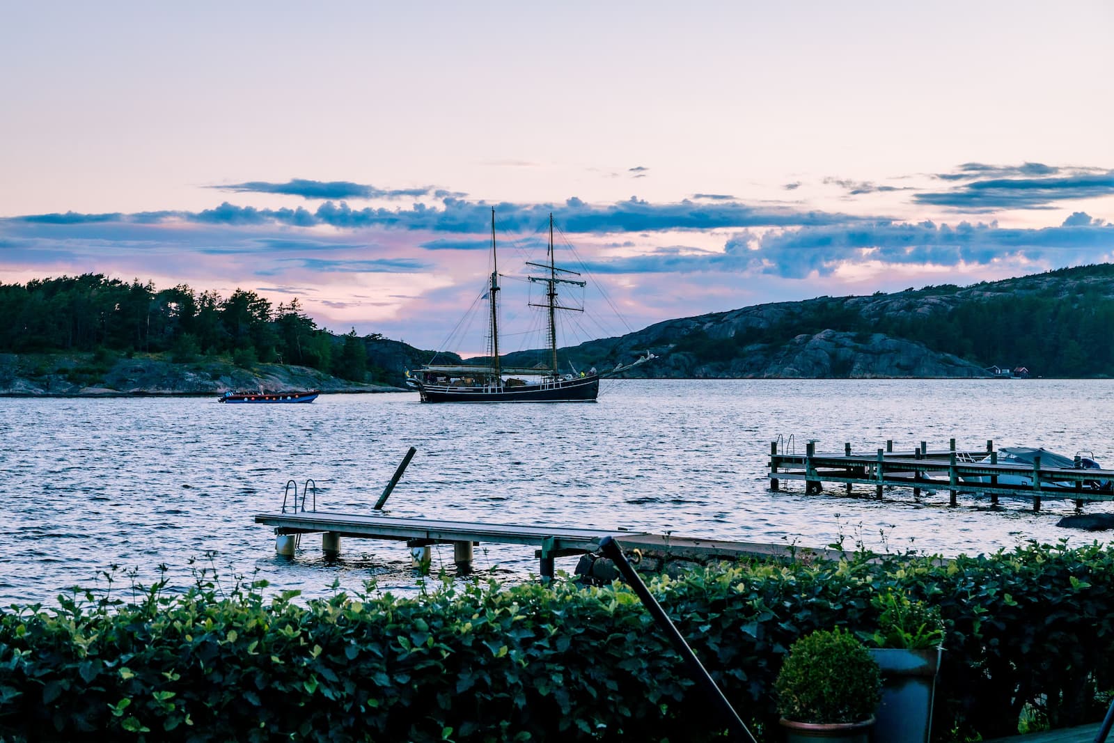 Sida-sakerhet-boat-at-sea-1600x1067