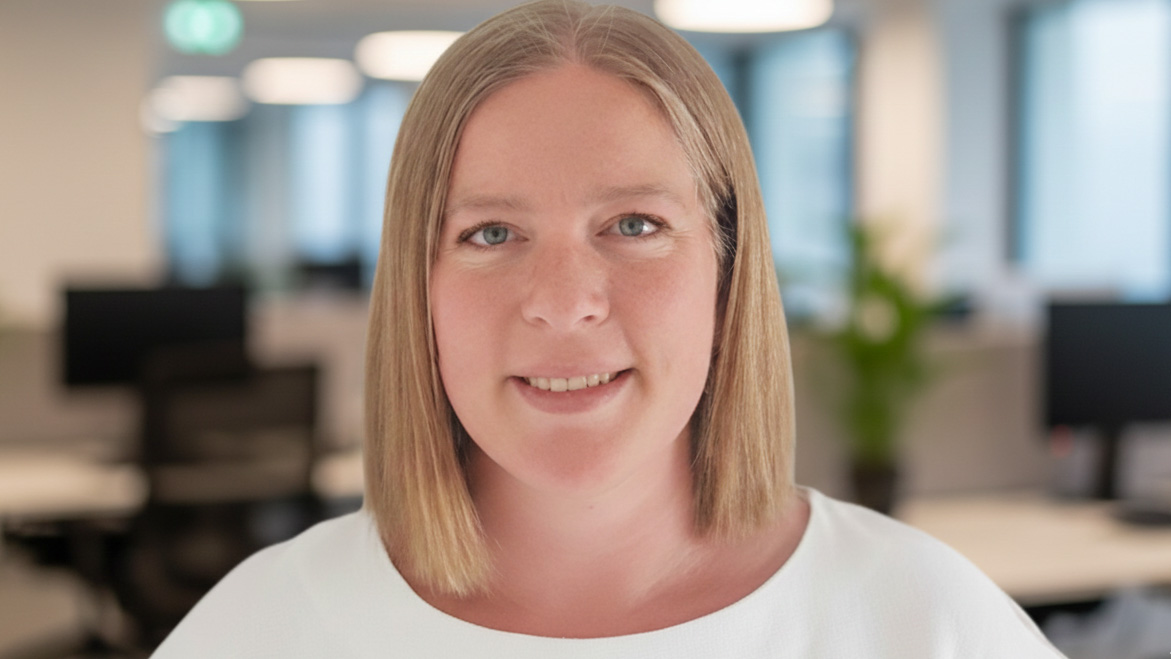 Theresa_applikationskonsult_kontor